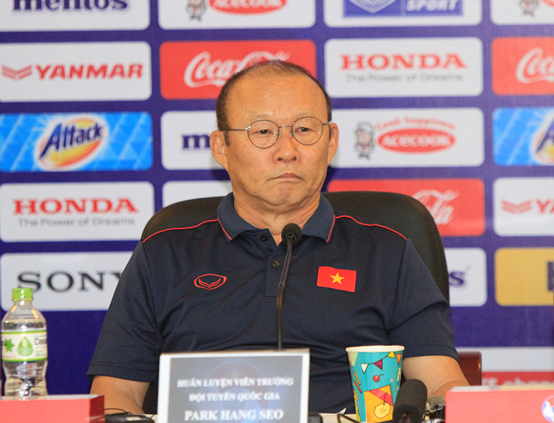 HLV Park Hang Seo tiết lộ lý do không gọi cầu thủ nào của TP Hồ Chí Minh - Ảnh 3
