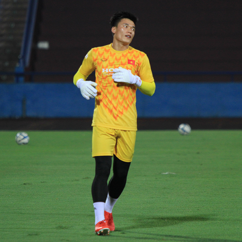 [Ảnh] U23 Việt Nam làm quen sân Việt Trì trước trận với U23 Myanmar - Ảnh 3