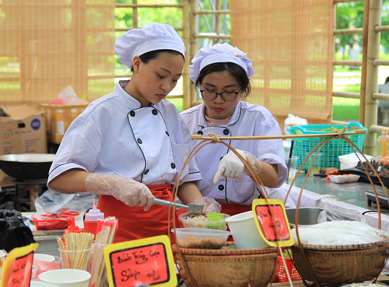 [Ảnh] Độc đáo hơn 30 gian hàng tại Lễ hội văn hóa ẩm thực Hà Nội - Ảnh 12