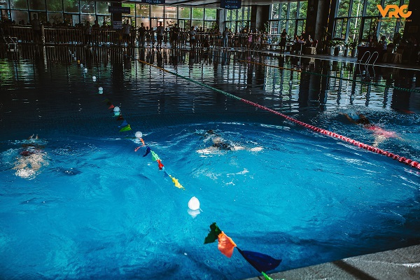 Nghệ An: Các “kình ngư” nhí háo hức chờ đón Giải bơi trong nhà lớn nhất trong năm - Ảnh 2