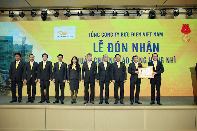 Bưu điện Việt Nam được tặng Huân chương Lao động hạng Nhì - Ảnh 1