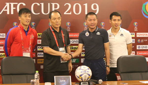 HLV Chu Đình Nghiêm quyết tâm đưa Hà Nội FC vươn ra biển lớn - Ảnh 2