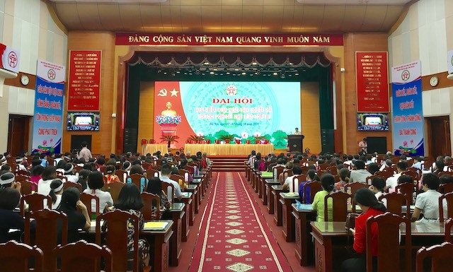 Khai mạc Phiên thứ nhất Đại hội đại biểu các dân tộc thiểu số TP Hà Nội lần thứ III - Ảnh 1