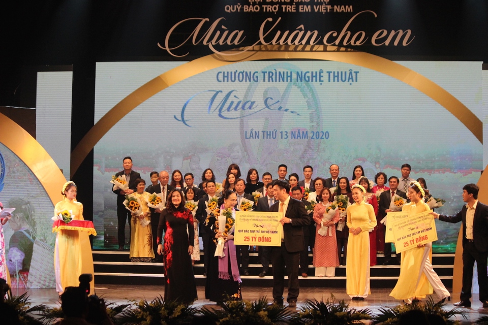 Quỹ Bảo trợ trẻ em Việt Nam tiếp nhận hơn 114 tỷ đồng - Ảnh 10
