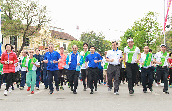 Hà Nội: Hơn 8.000 người hưởng ứng Ngày chạy Olympic vì sức khỏe toàn dân - Ảnh 2