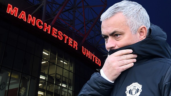 CLB Manchester United chính thức sa thải HLV Jose Mourinho - Ảnh 1