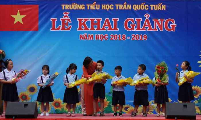 TP. Hồ Chí Minh: Gần 1,7 triệu học sinh rộn ràng khai giảng năm học mới 2018 -2019 - Ảnh 3