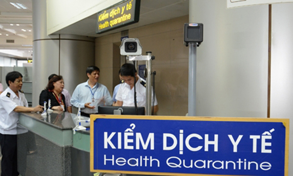 Bố trí phiên dịch tiếng Anh, Trung Quốc và Hàn Quốc hỗ trợ kiểm dịch y tế - Ảnh 1