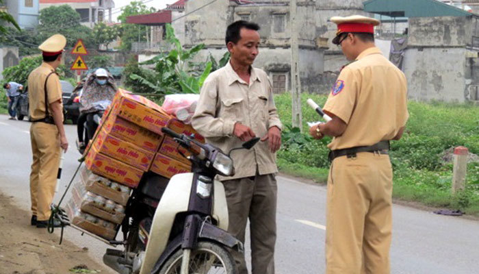 Huyện Thường Tín: Kéo giảm tai nạn giao thông - Ảnh 1