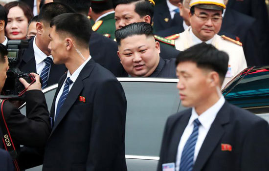 Hình ảnh Chủ tịch Triều Tiên Kim Jong Un đến thăm Việt Nam nổi bật trên truyền thông quốc tế - Ảnh 6
