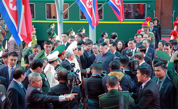 Lý giải sự bùng nổ hiếm có của truyền thông Triều Tiên về Thượng đỉnh tại Hà Nội - Ảnh 1