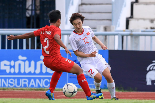 Việt Nam toàn thắng ở vòng bảng giải bóng đá nữ Vô địch Đông Nam Á 2019 - Ảnh 1