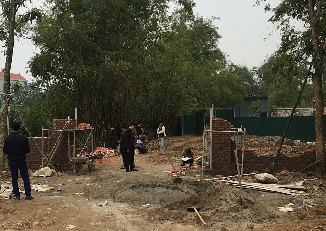 Xã La Phù, huyện Hoài Đức: Hàng nghìn mét vuông đất công bị lấn chiếm xây dựng nhà ở - Ảnh 1