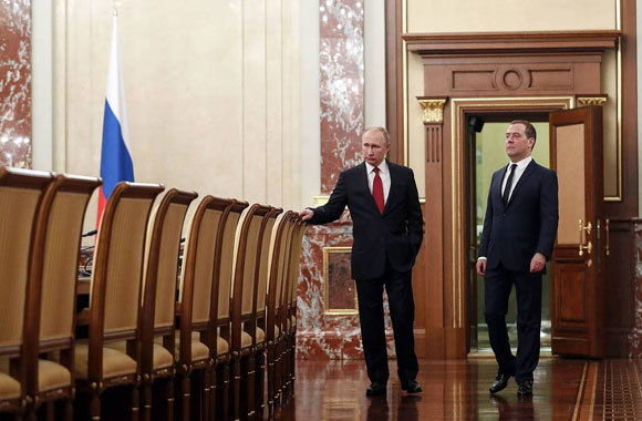 Thủ tướng Medvedev từ chức, mở đường cho Tổng thống Putin sửa Hiến pháp - Ảnh 1