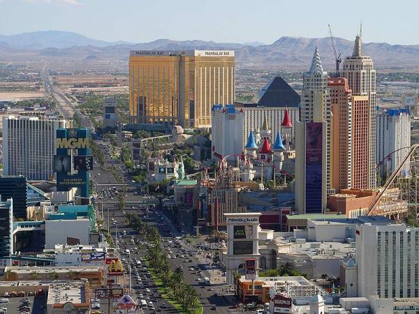 Bộ Ngoại giao xác nhận 2 người Việt tử vong trong khách sạn tại Las Vegas, Mỹ - Ảnh 1