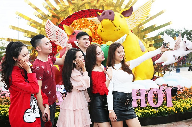 Lễ hội hoa xuân Sun World Halong Complex: Điểm hẹn hấp dẫn thu hút du khách dịp Tết - Ảnh 4