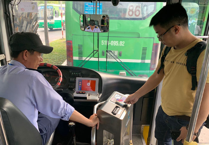 TP Hồ Chí Minh triển khai thẻ điện tử trên 16 tuyến buýt - Ảnh 2