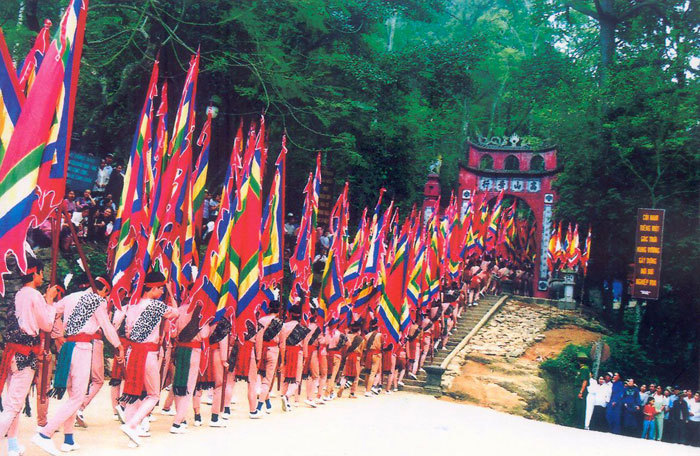 Nhà nghiên cứu văn hóa dân gian Nguyễn Hùng Vĩ: Sáng tỏ những tranh cãi về thời đại Hùng Vương - Ảnh 2