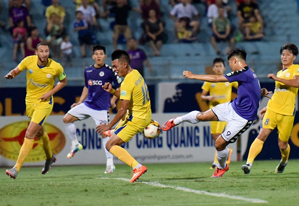 Vòng 5 V-League 2019: Quang Hải tịt ngòi, Hà Nội FC mất ngôi đầu bảng - Ảnh 2