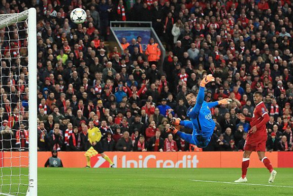 Salah tỏa sáng, Liverpool "đè bẹp" Roma với tỷ số không tưởng - Ảnh 4