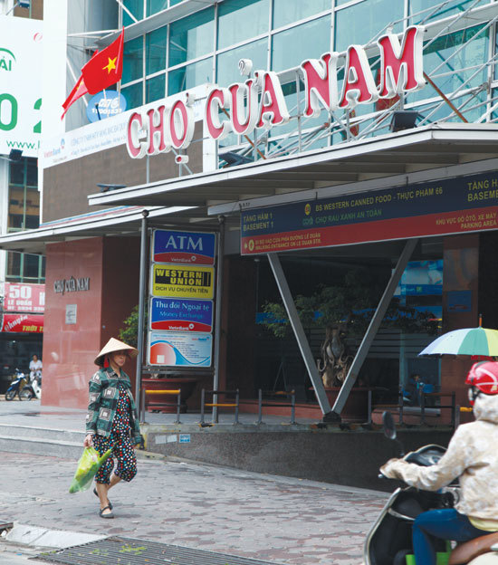 Xã hội hóa nguồn vốn đầu tư, cải tạo xây mới hệ thống chợ tại Hà Nội: Lời giải mới cho bài toán cũ - Ảnh 1