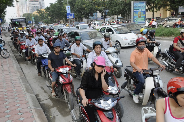 Đề xuất lùi giờ bắt đầu làm việc từ 8 giờ 30: Cứng nhắc và không khả thi - Ảnh 2