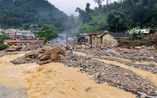 Miền Bắc mưa lớn và rải rác có dông, nguy cơ lũ quét ở vùng núi - Ảnh 2