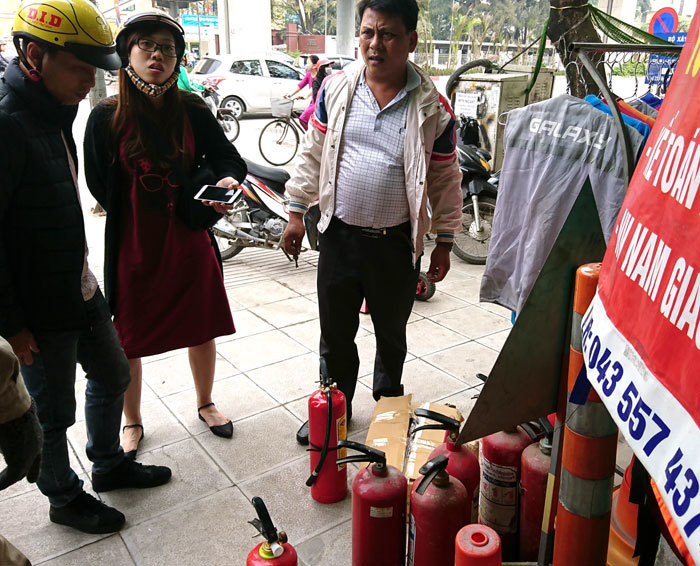 Sau vụ hỏa hoạn chung cư Carina - TP Hồ Chí Minh: Hà Nội “cháy” thiết bị phòng hộ cứu hỏa - Ảnh 6