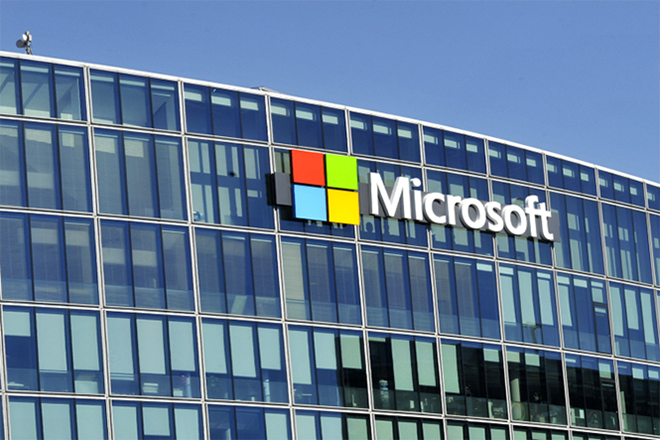 Microsoft cán mốc doanh nghiệp nghìn tỷ USD - Ảnh 1