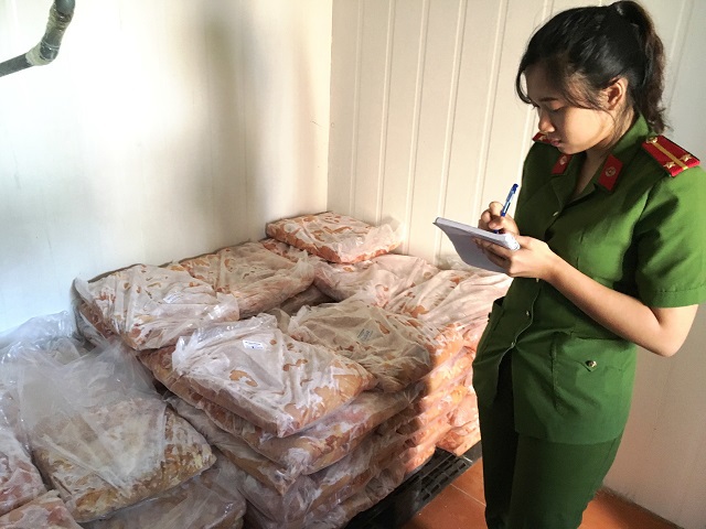 Hà Nội: Yêu cầu cung cấp hồ sơ về 330kg sản phẩm từ gà - Ảnh 1