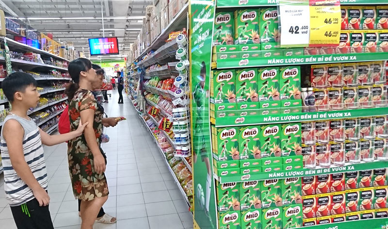 Hàng loạt sản phẩm hàng hóa Việt giảm giá “ăn” theo World Cup 2018 - Ảnh 2