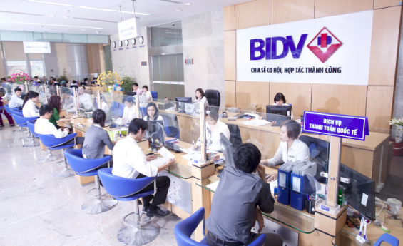 BIDV xuất sắc nhận giải thưởng “Doanh nghiệp vì Người lao động” năm 2017 - Ảnh 1