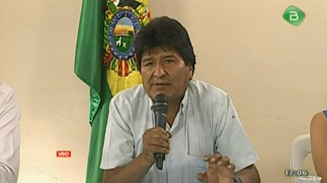 Bi kịch của Bolivia: Tổng thống từ chức sau 3 tuần đắc cử - Ảnh 1
