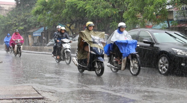 Thời tiết hôm nay 4/5: Hà Nội mưa kéo dài trên diện rộng - Ảnh 1