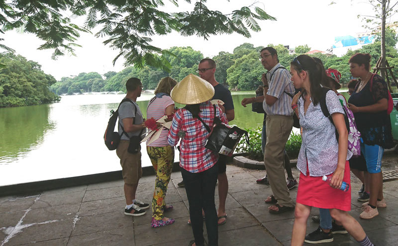 Tìm giải pháp cho du lịch mua sắm của Việt Nam - Kỳ 2: Nhiều cảnh đẹp, nhưng còn hình ảnh xấu xí ảnh hưởng đến du lịch Việt - Ảnh 6