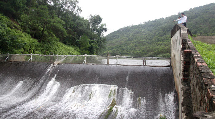 Hà Nội: Mực nước nhiều sông, hồ vẫn ở mức cao - Ảnh 1