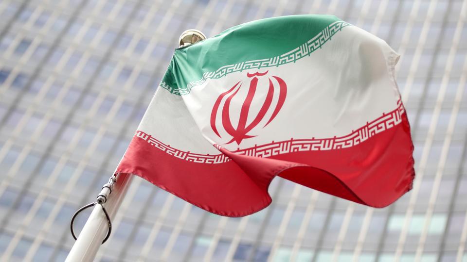 Mỹ, Iran "đấu khẩu" vì vụ tấn công cơ sở dầu khí của Ả Rập Saudi - Ảnh 1