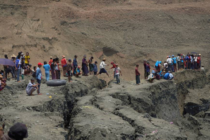 Myanmar: Lở đất ở khu khai thác ngọc "tử thần", 14 người thiệt mạng - Ảnh 1