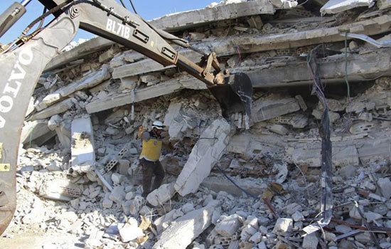 Nổ kho vũ khí kinh hoàng tại tỉnh Idlib ít nhất 39 người thiệt mạng ở Syria - Ảnh 1
