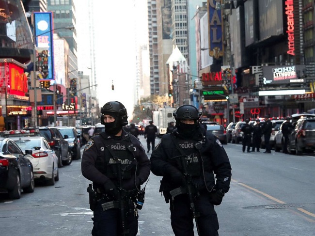Vụ khủng bố tại New York: Cơ hội siết chặt chính sách nhập cư - Ảnh 1