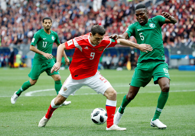 Cầu thủ Saudi Arabia bị trừng phạt vì thua đậm Nga - Ảnh 1