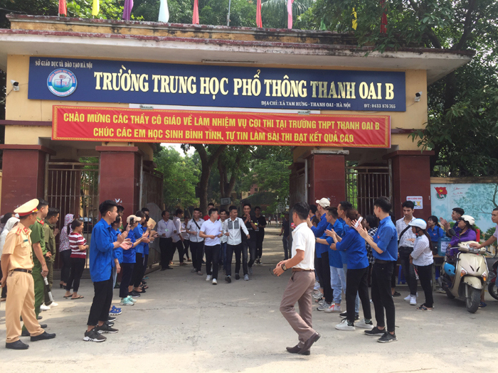Kỳ THPT Quốc gia TP Hà Nội năm 2019: Các thí sinh đã hoàn thành môn thi đầu tiên - Ảnh 8