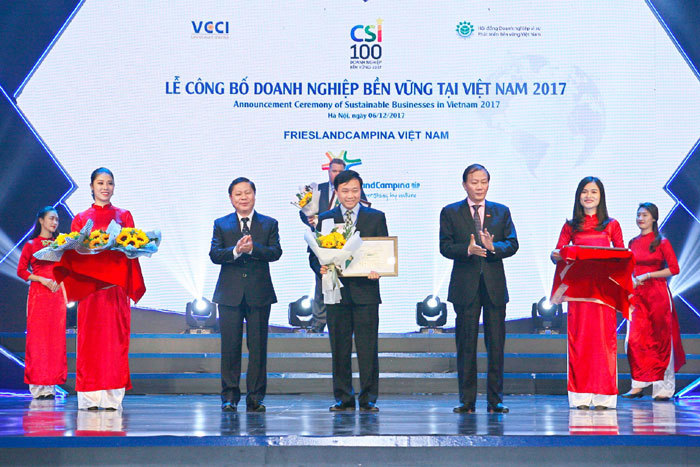 FrieslandCampina Việt Nam được xếp hạng doanh nghiệp phát triển bền vững 2017 - Ảnh 1