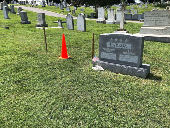 Thượng nghị sĩ John McCain an nghỉ tại nghĩa trang hải quân, cạnh mộ bạn thân - Ảnh 3