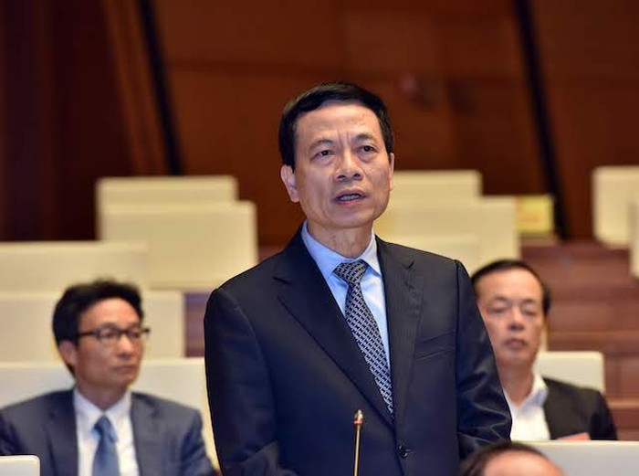 Bộ trưởng Bộ TT&TT Nguyễn Mạnh Hùng: Tình trạng "báo hóa" tạp chí là sai luật - Ảnh 1