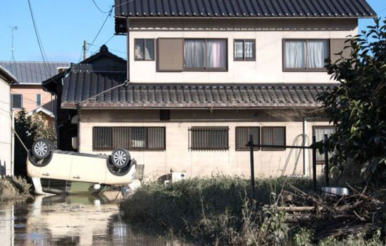 Hình ảnh Nhật Bản tan hoang sau thảm họa mưa lũ lịch sử, gần 200 người thiệt mạng - Ảnh 1