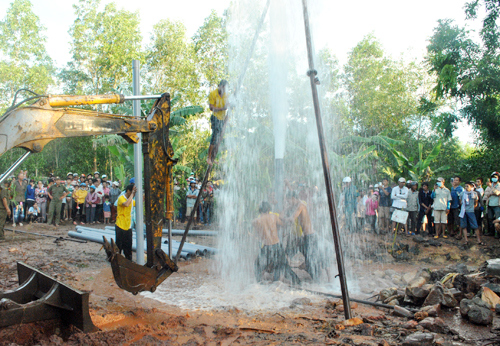 TP Hồ Chí Minh: Giảm khai thác nước ngầm xuống 100 nghìn m3/ngày đêm - Ảnh 1