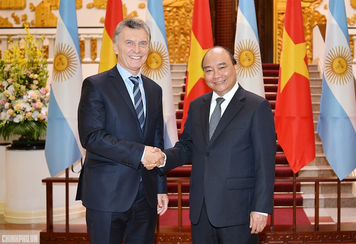 Tổng thống Argentina: Có hơn 100 triệu điện thoại sản xuất tại Việt Nam được bán tại Argentina - Ảnh 1