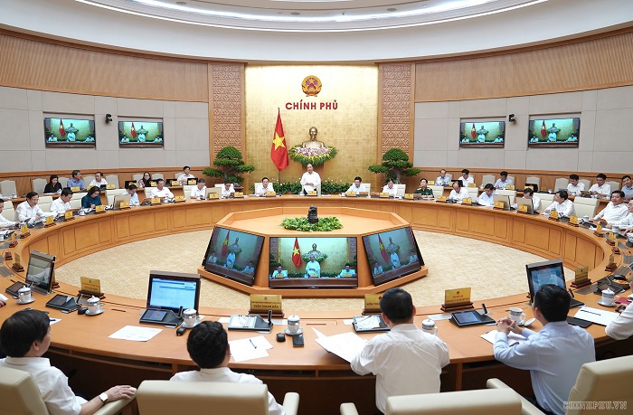 Thủ tướng Nguyễn Xuân Phúc: Tình hình 9 tháng tốt hơn so với dự báo - Ảnh 1