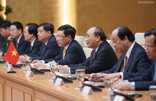 Thủ tướng Nguyễn Xuân Phúc đón, hội đàm với Thủ tướng Campuchia - Ảnh 7
